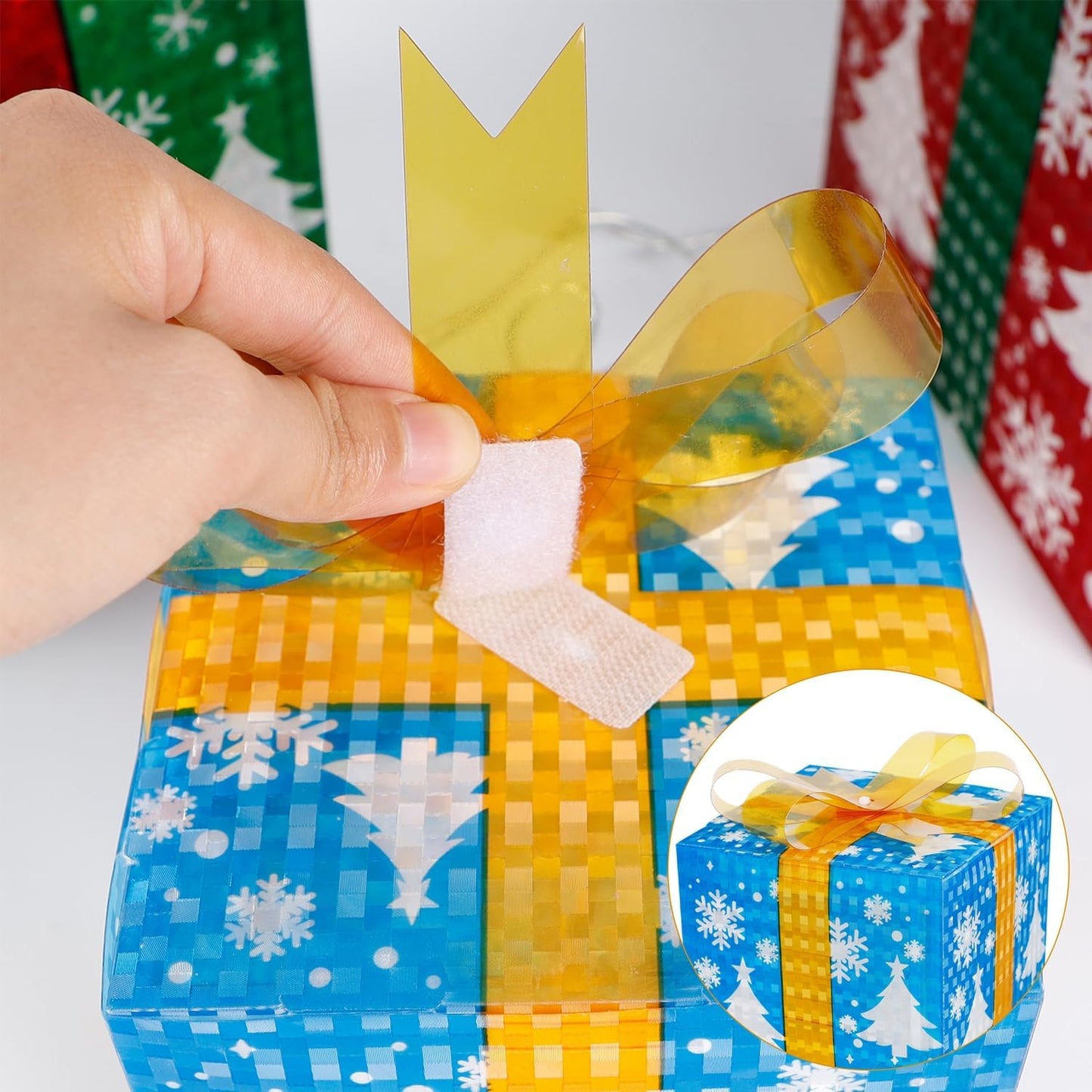 Set of 3 Lighted Christmas Gift Boxes – 60 LED Snowflake Design for Indoor & Outdoor Holiday Décor