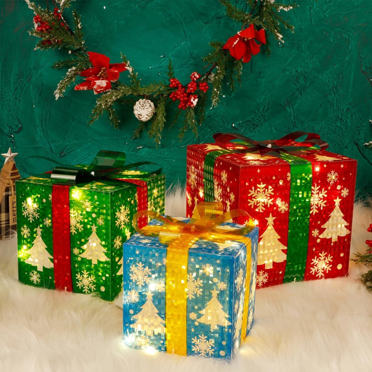 Set of 3 Lighted Christmas Gift Boxes – 60 LED Snowflake Design for Indoor & Outdoor Holiday Décor