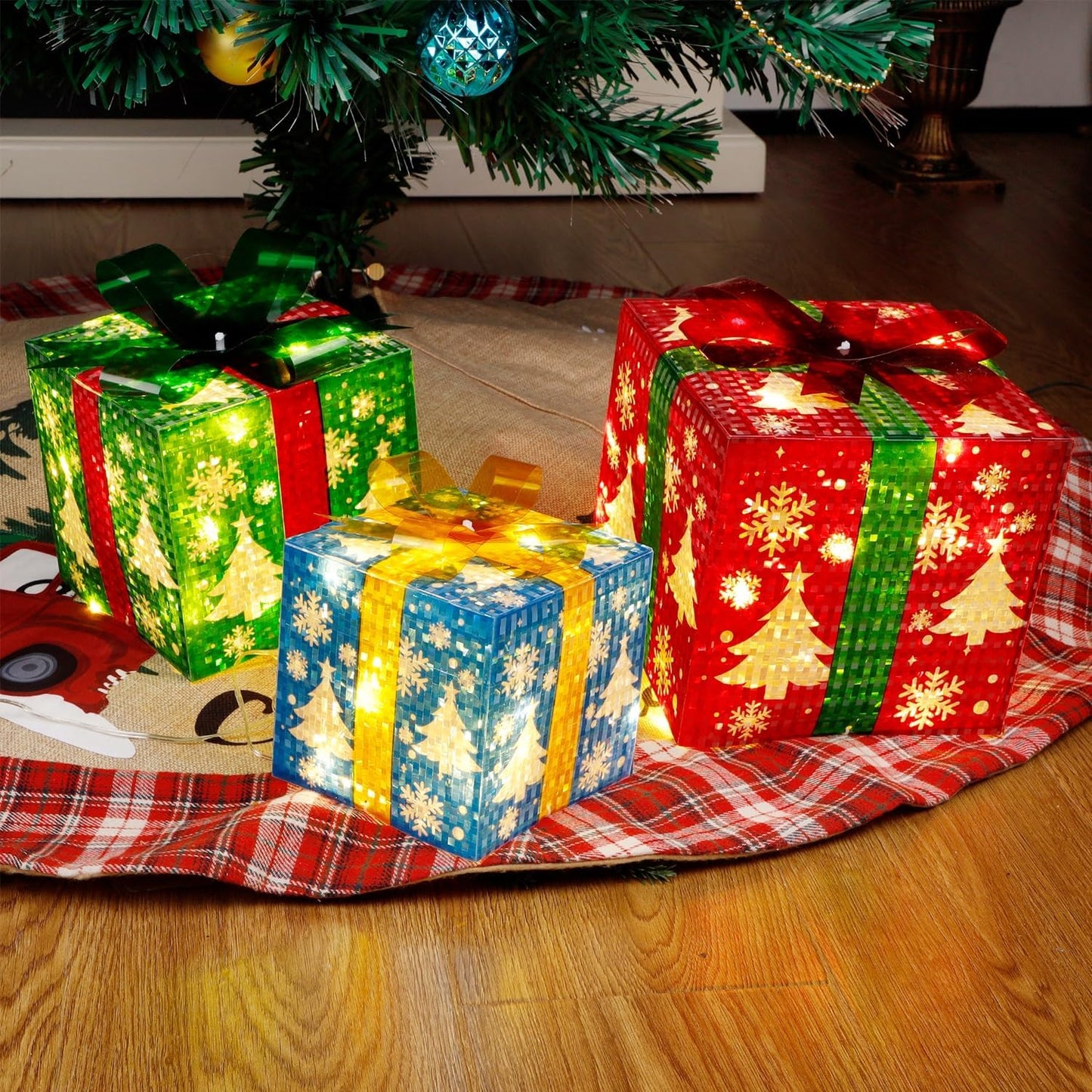 Set of 3 Lighted Christmas Gift Boxes – 60 LED Snowflake Design for Indoor & Outdoor Holiday Décor